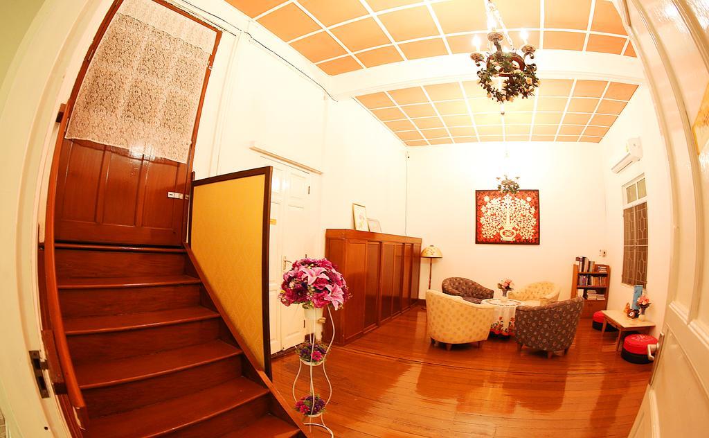 The Myth - Sud Sathorn Bed & Breakfast Bangkok Eksteriør bilde