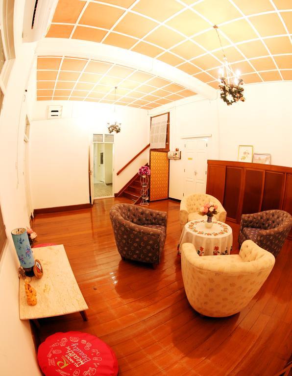 The Myth - Sud Sathorn Bed & Breakfast Bangkok Eksteriør bilde