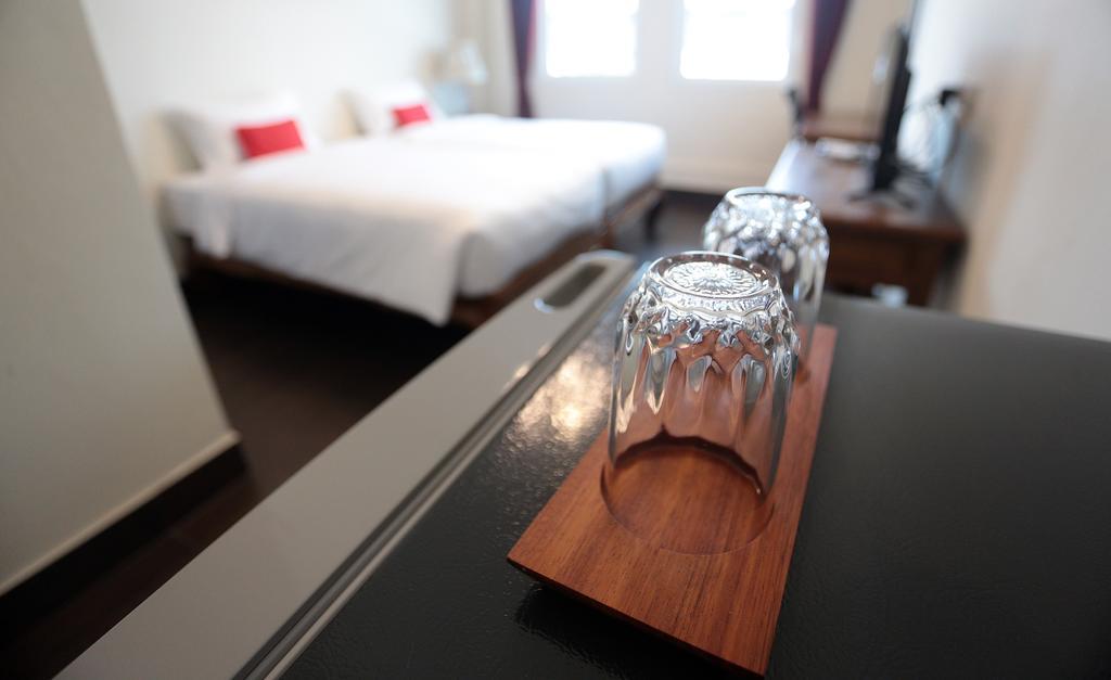The Myth - Sud Sathorn Bed & Breakfast Bangkok Eksteriør bilde