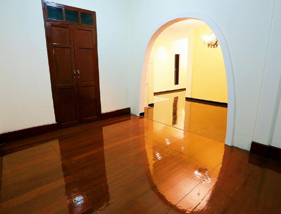 The Myth - Sud Sathorn Bed & Breakfast Bangkok Eksteriør bilde