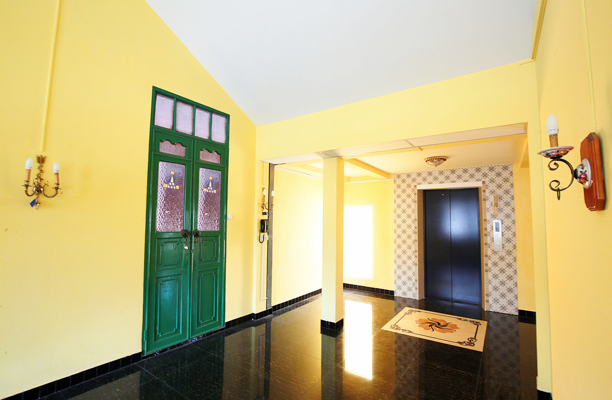 The Myth - Sud Sathorn Bed & Breakfast Bangkok Eksteriør bilde