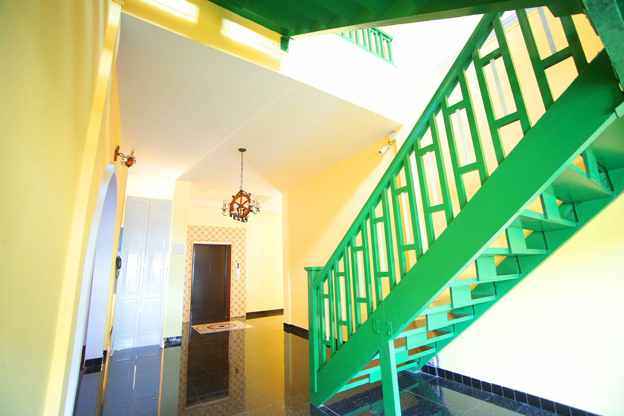 The Myth - Sud Sathorn Bed & Breakfast Bangkok Eksteriør bilde